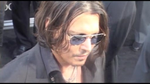 Conni Depp evini satışa çıxardı